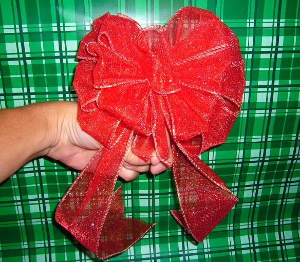 bows, holiday decorations, DIY bows, Christmas